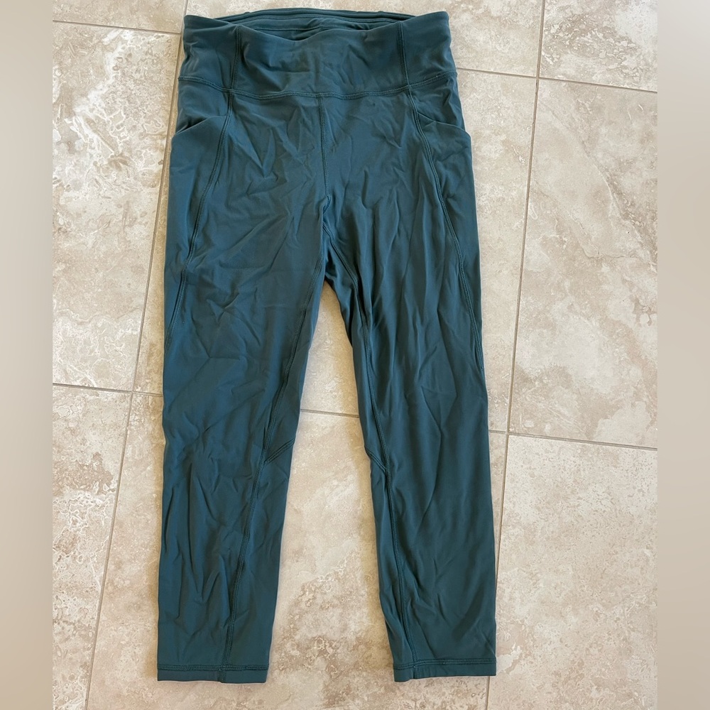 Lululemon yoga pants